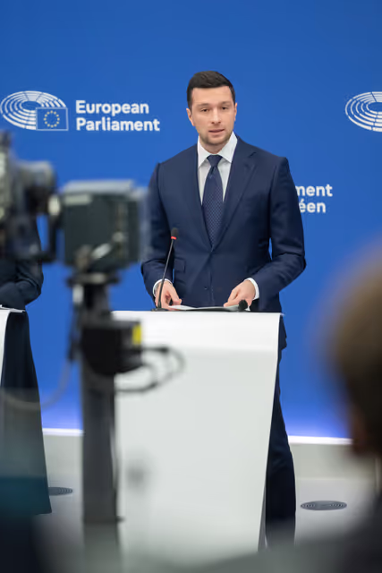 Fotografija 12: Press briefing Patriots for Europe