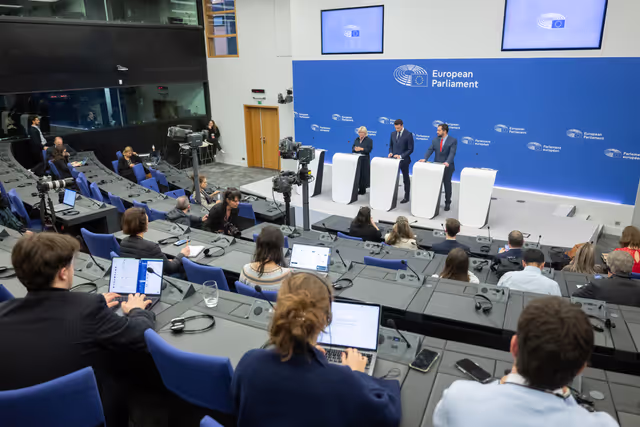 Fotografija 6: Press briefing Patriots for Europe