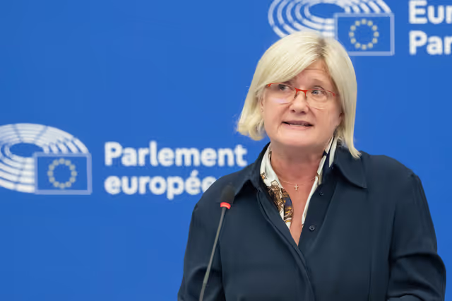 Fotografija 3: Press briefing Patriots for Europe