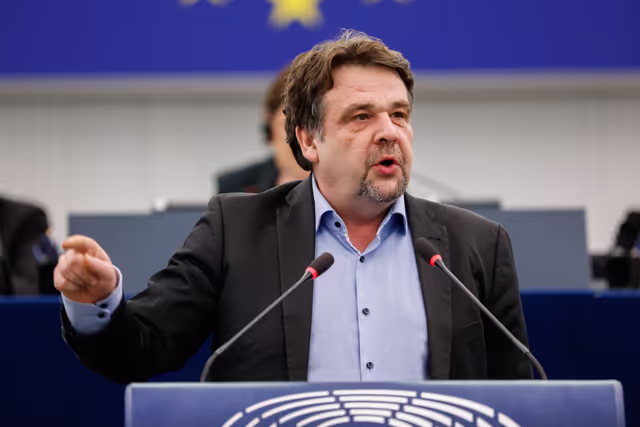 Suriet 49: EP Plenary Session - Developing a new EU anti-poverty strategy
