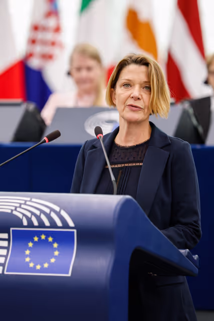 Suriet 48: EP Plenary Session - Developing a new EU anti-poverty strategy
