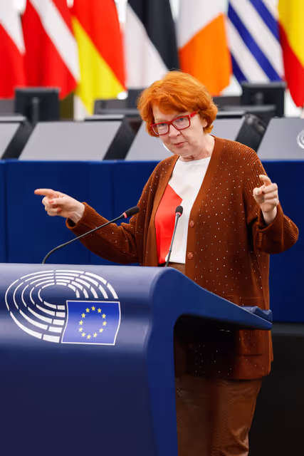 Suriet 45: EP Plenary Session - Developing a new EU anti-poverty strategy
