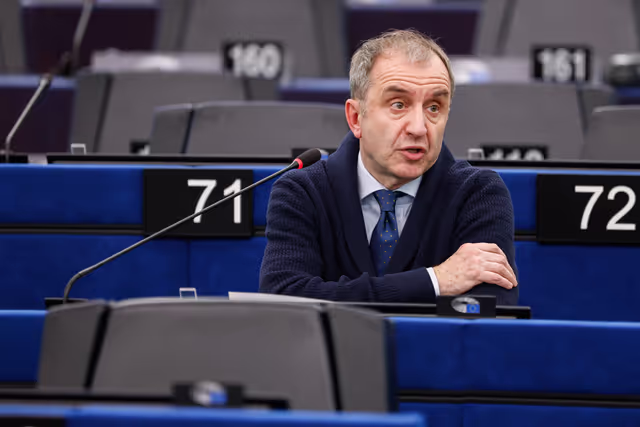 Suriet 37: EP Plenary Session - Developing a new EU anti-poverty strategy