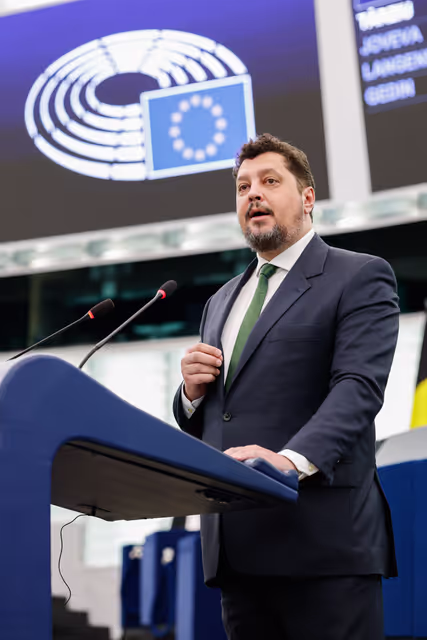 EP Plenary Session - Developing a new EU anti-poverty strategy