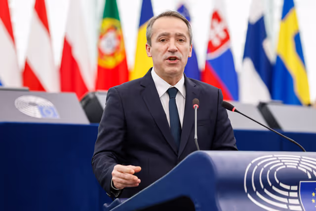 Suriet 30: EP Plenary Session - Developing a new EU anti-poverty strategy