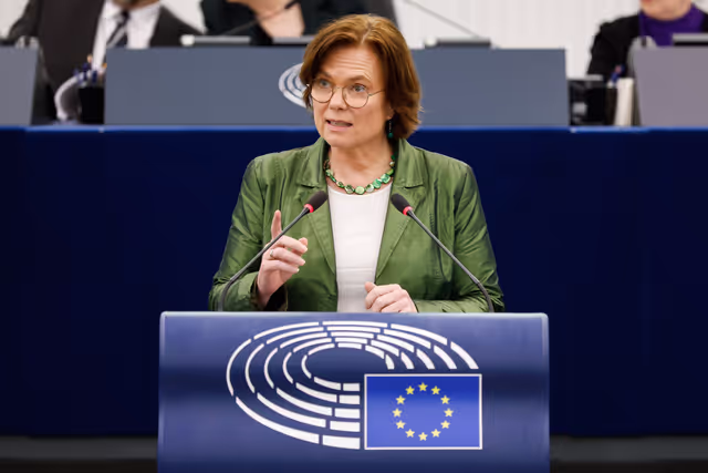 Suriet 29: EP Plenary Session - Developing a new EU anti-poverty strategy