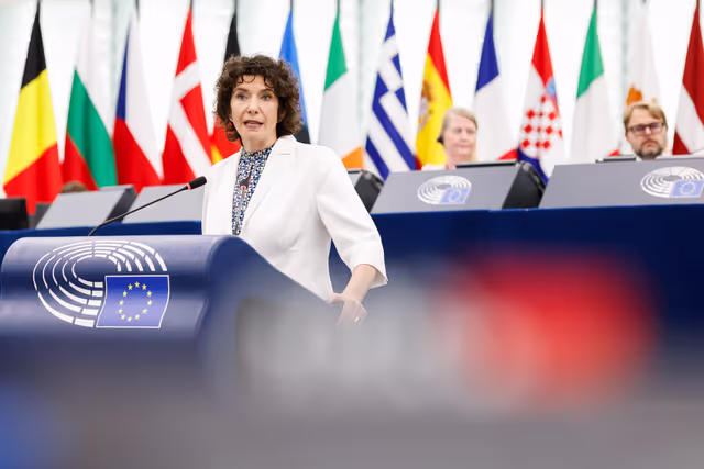 Suriet 22: EP Plenary Session - Developing a new EU anti-poverty strategy
