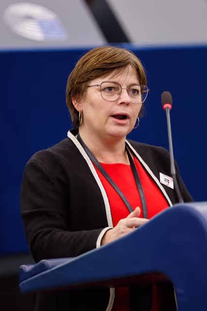 Suriet 20: EP Plenary Session - Developing a new EU anti-poverty strategy
