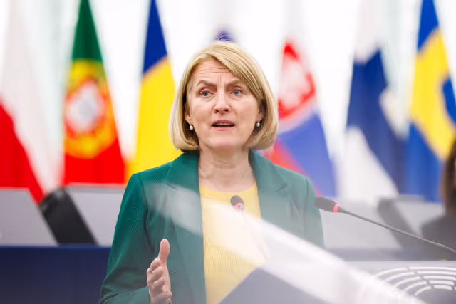 Suriet 9: EP Plenary Session - Developing a new EU anti-poverty strategy