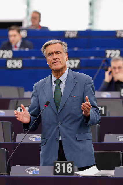 EP Plenary Session - Developing a new EU anti-poverty strategy