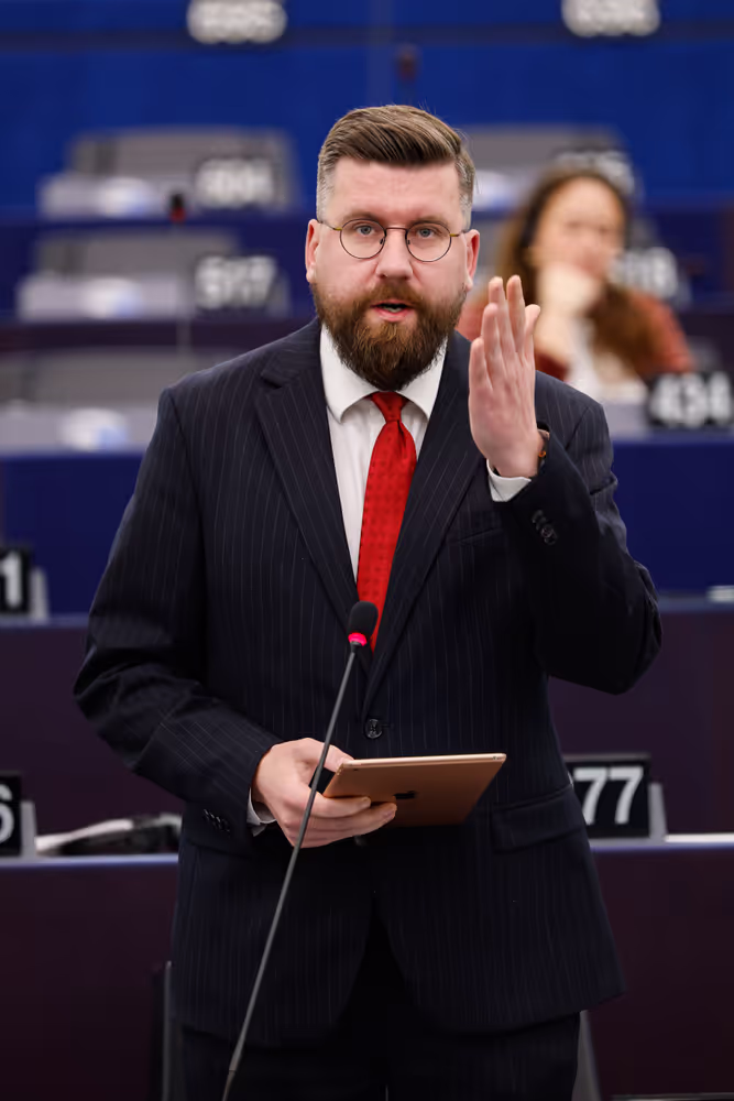 EP Plenary Session - Developing a new EU anti-poverty strategy
