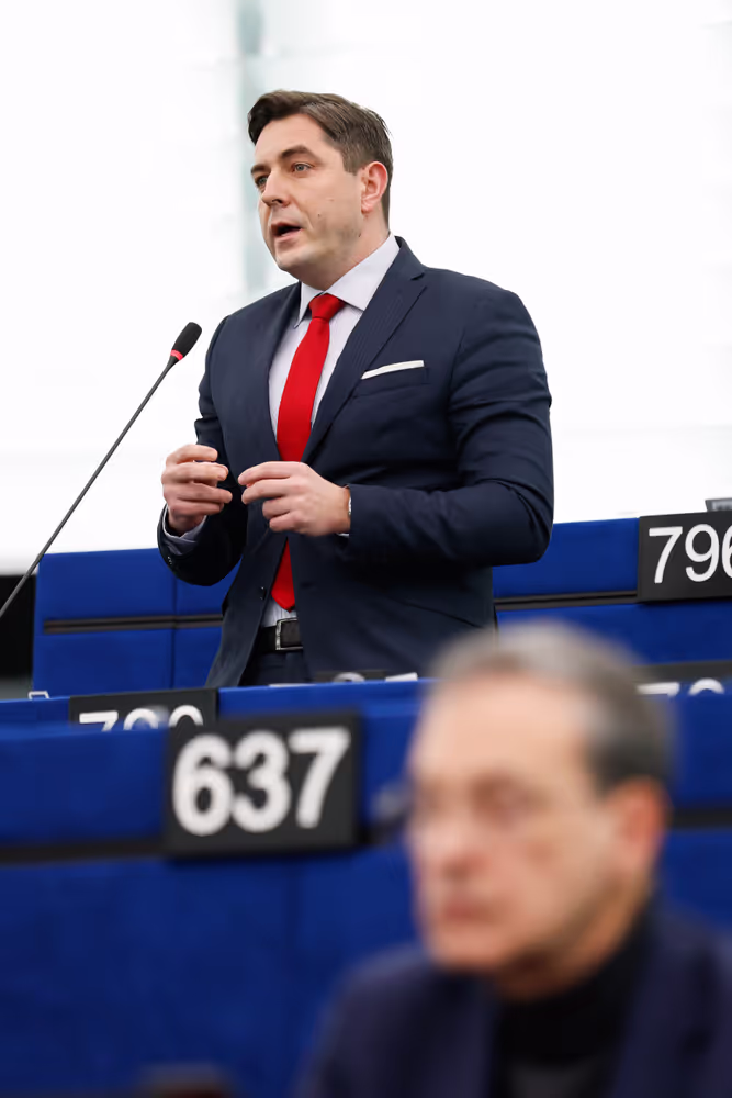 EP Plenary Session - Developing a new EU anti-poverty strategy