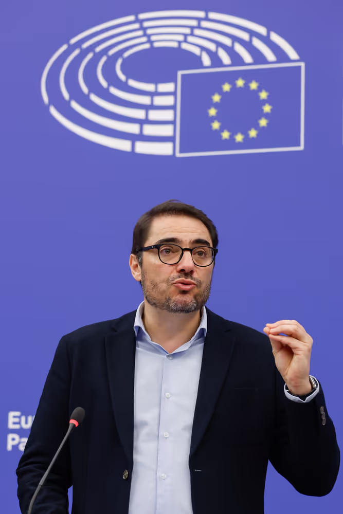 Press conference on the report on the Anti-Poverty Strategy