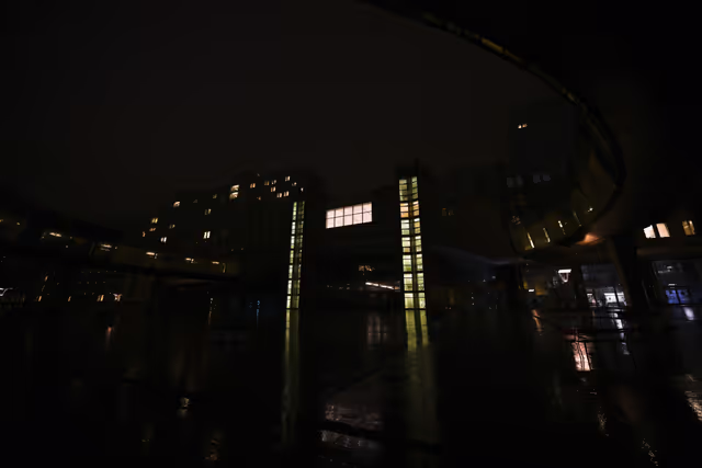 Photo 8 : M'Illumino di Meno initiative - The lighting in Parliament’s main buildings lowered to the minimum required, reaffirming its commitment to reducing its energy consumption and its environmental responsibility