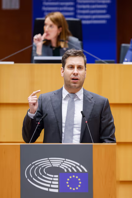 EP Extraordinary Plenary Session - Four years of Russia's war of aggression against Ukraine and European contributions to a just peace and sustained security for Ukraine