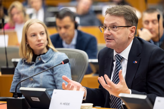 Fotografia 8: CULT - Structured dialogue with commissioner Henna Virkkunen