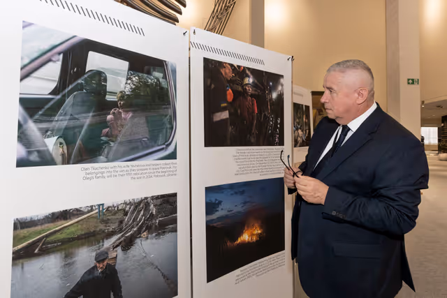 Φωτογραφία 24: Photo exhibition by Ukrainian journalist Serhii Korovayny