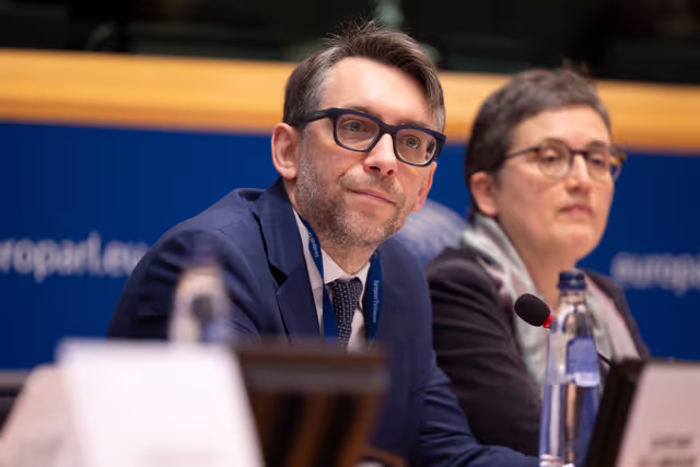 Fotagrafa 11: ECON ENVI LIBE - Voting session