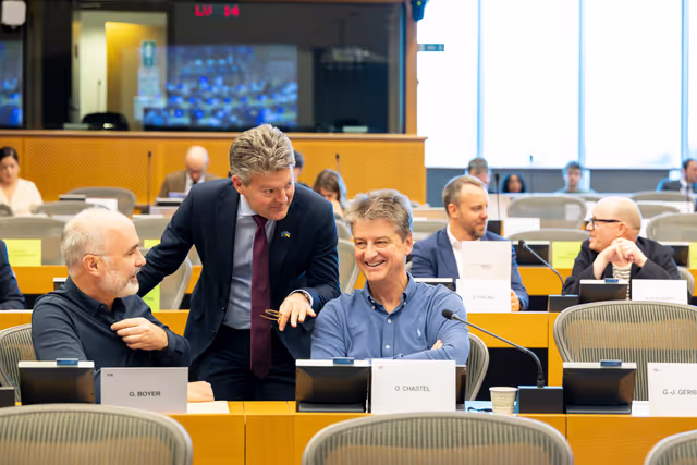 Fotografia 16: CONT - Votes on Discharge 2024: General budget of the EU - European Parliament