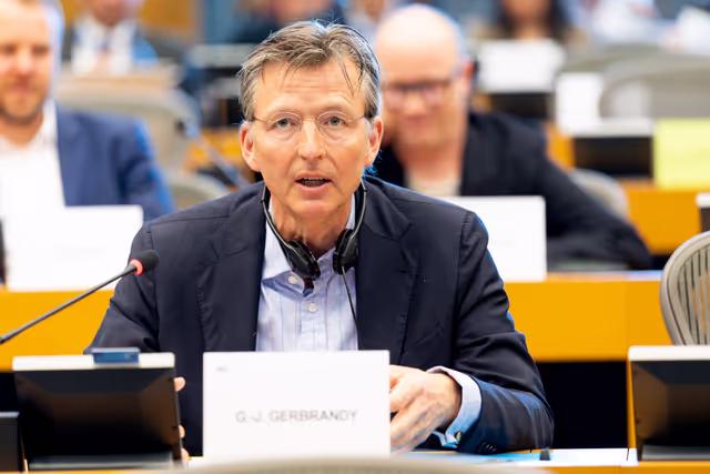 Fotografia 14: CONT - Votes on Discharge 2024: General budget of the EU - European Parliament