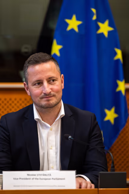 Photo 37: EUVP - Gender Equality & Equal Opportunities Thematic Week - Meeting with Nicolae STEFANUTA