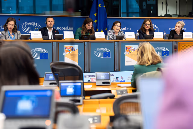 International Women’s Day - Tackling violence against women: the European Parliament’s approach