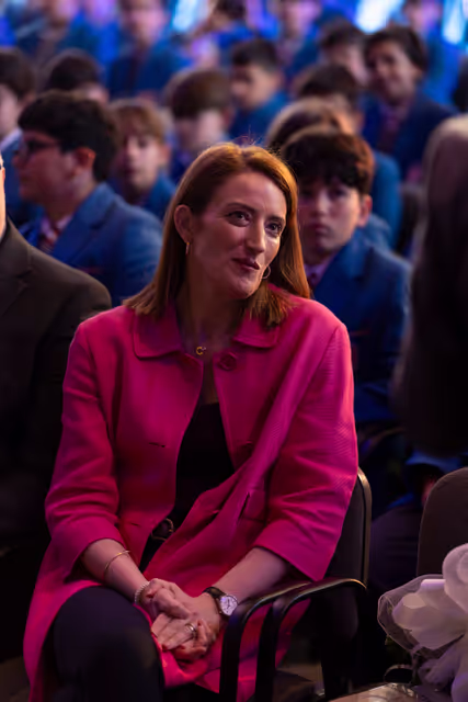 Photo 2: Roberta METSOLA, EP President visit to Malta - Meets students at St Aloysius College