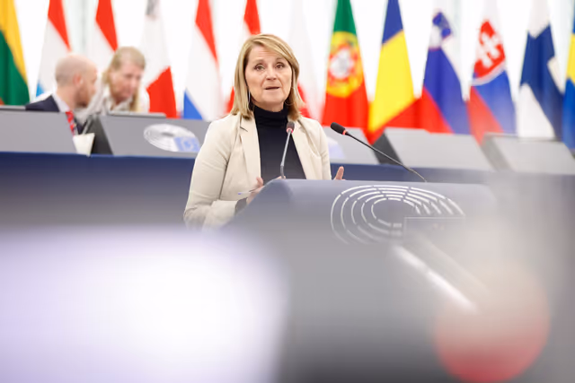 Photo 42: EP Plenary session - Gender pay and pension gap in the EU