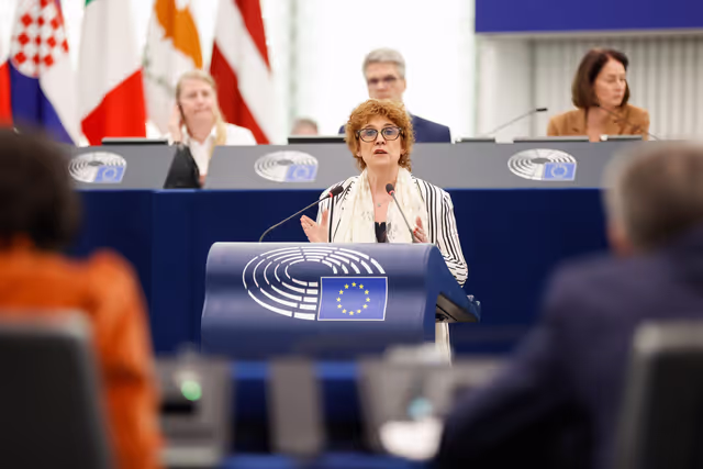 Photo 38: EP Plenary session - Gender pay and pension gap in the EU