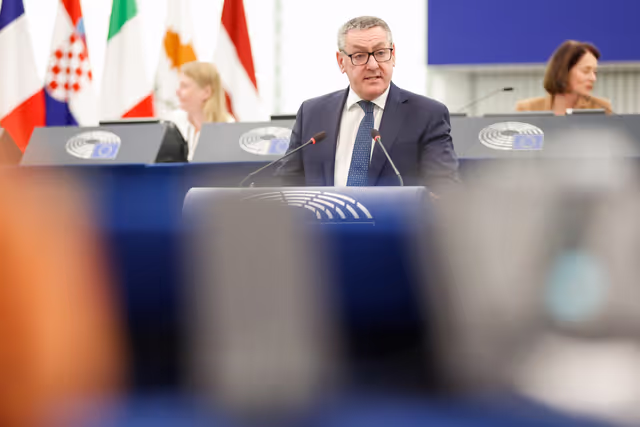 Photo 36: EP Plenary session - Gender pay and pension gap in the EU