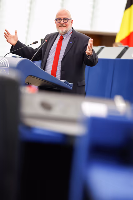 Photo 16: EP Plenary session - Gender pay and pension gap in the EU