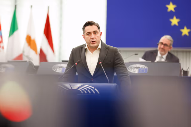 Photo 12: EP Plenary session - Gender pay and pension gap in the EU