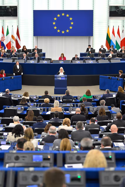 Zdjęcie 39: EP Plenary Session - International Women's Day Celebration