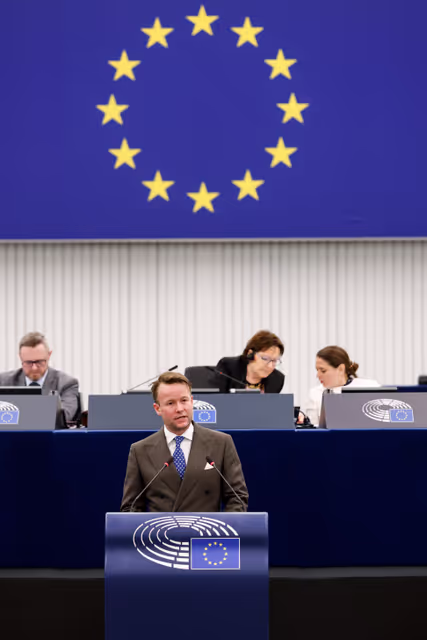 EP Plenary Session - Joint debate - Defence