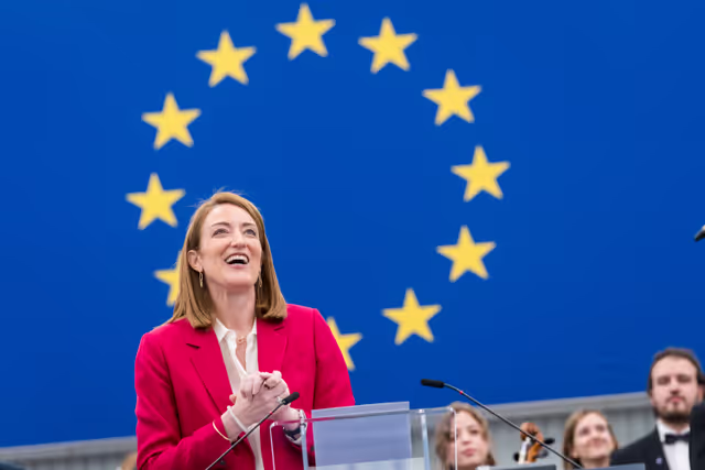 Foto 27: EP Plenary Session - European Parliament Annual Session - Order of merit announcement