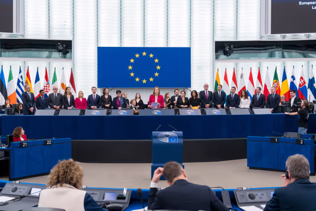 Foto 19: EP Plenary Session - European Parliament Annual Session - Order of merit announcement