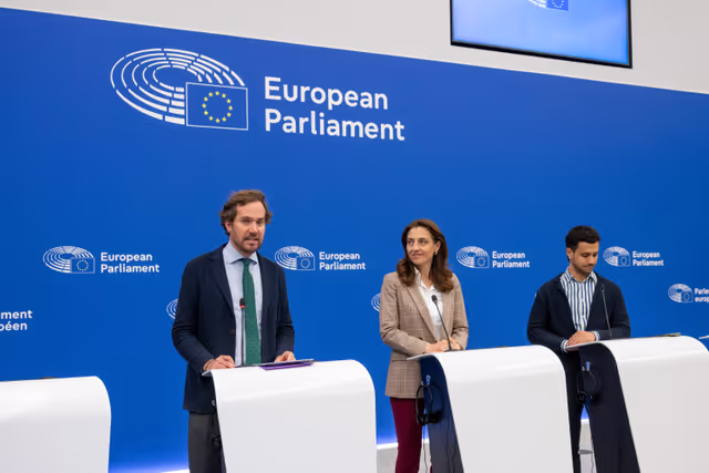 Fotografia 15: Press conference on the report on the housing crisis in the EU with the aim of proposing solutions for decent, sustainable and affordable housing