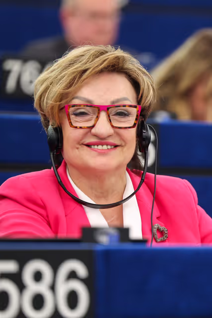 Photo 27: EP Plenary Session - Voting session