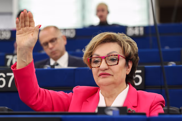 Photo 24: EP Plenary Session - Voting session