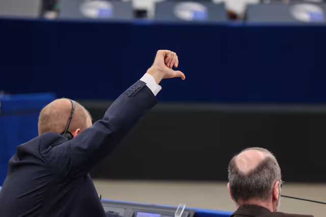 Photo 19: EP Plenary Session - Voting session