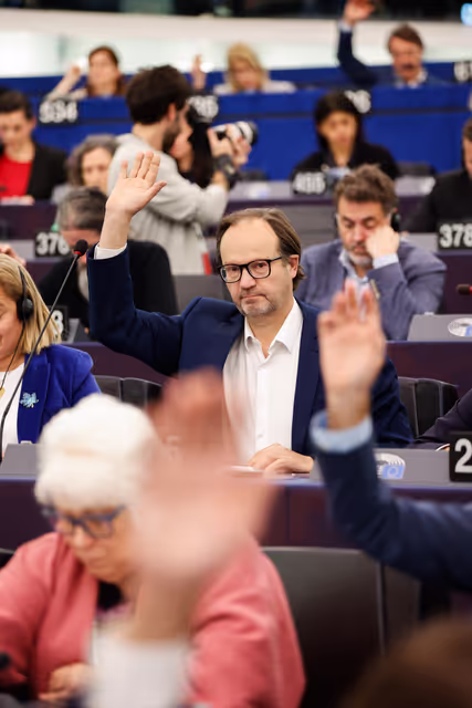 Photo 39: EP Plenary Session - Voting session