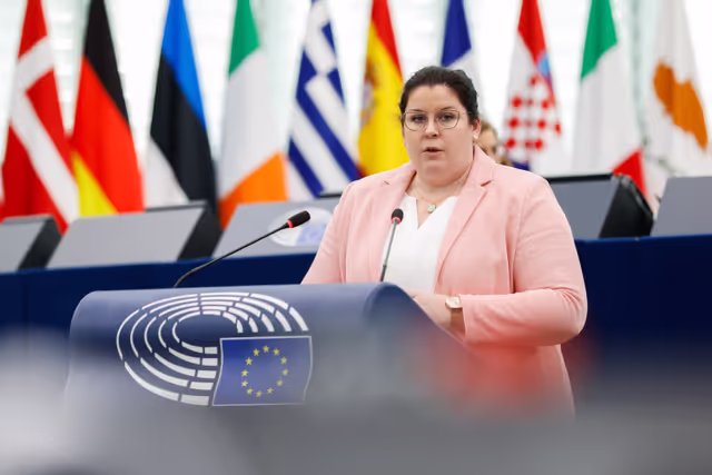 Zdjęcie 40: EP Plenary Session - Child sexual abuse online: protect children, not perpetrators