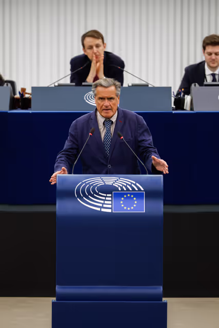 Zdjęcie 28: EP Plenary Session - Child sexual abuse online: protect children, not perpetrators