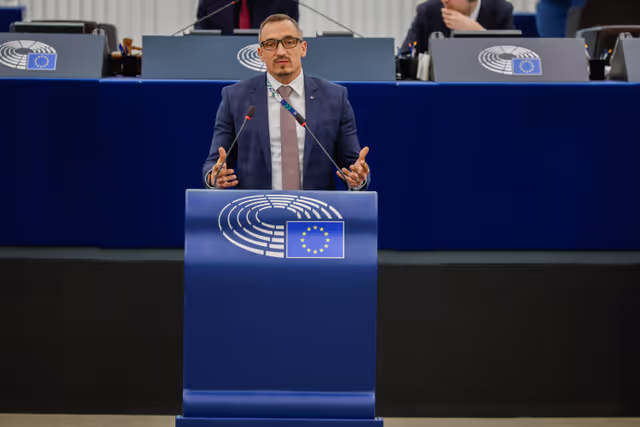 Zdjęcie 27: EP Plenary Session - Child sexual abuse online: protect children, not perpetrators