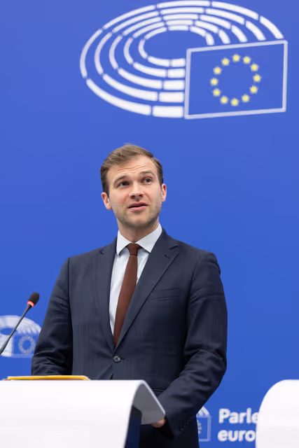 Foto 13: Press conference on Tackling trade barriers to defence