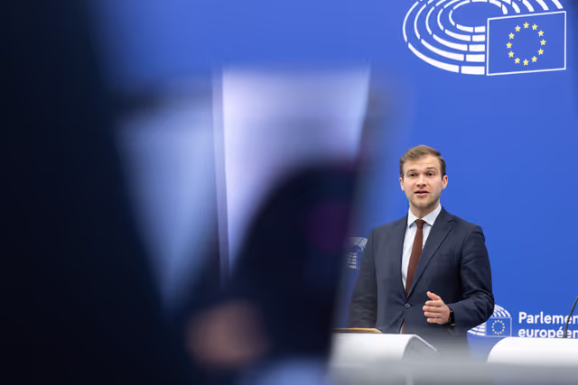 Foto 10: Press conference on Tackling trade barriers to defence