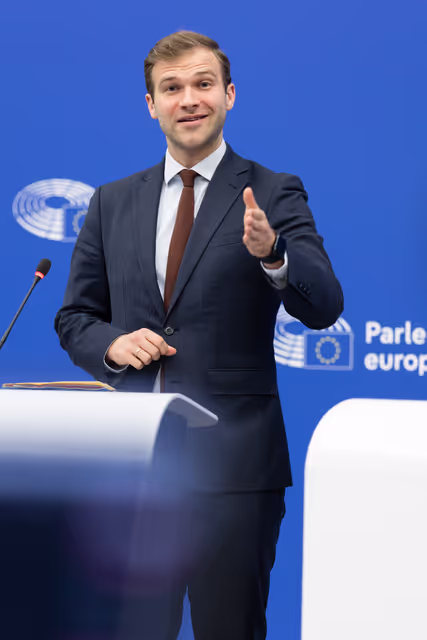 Foto 11: Press conference on Tackling trade barriers to defence