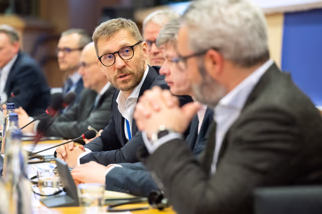 Photo 26 : TRAN - Public hearing on Sovereignty of EU transport infrastructure, assets, and technologies