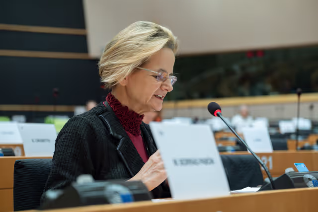 Fotografi 4: ECON.- Public Hearing with Dominique Laboureix, Chair of the Single Resolution Board (SRB)