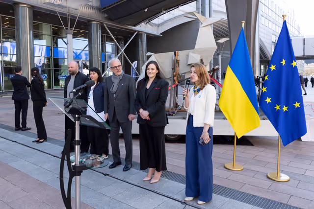 Photo 35: Opening ceremony of the sculpture Origami Deer by Zhanna Kadyrova